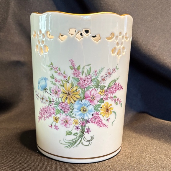 Lenox Other - Lenox Floral Candle Holder with Gold Trim